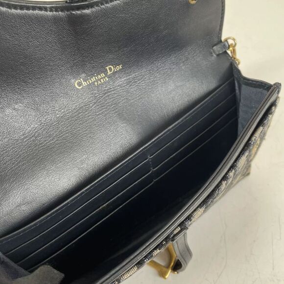 Dior Women Pre-Loved Bag Very Good Condition - Picture 3 of 4
